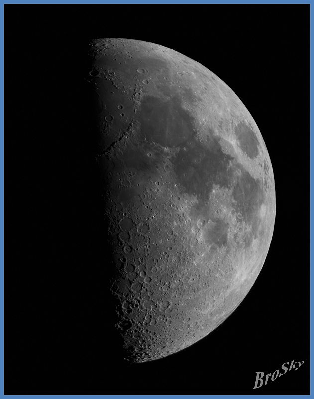 Mond_54z_230310.jpg -    Objekt: Mond    Illumination: 54% - zunehmend Aufnahmeort: Senden Aufnahmedatum: 23.03.2010 Belichtung: Mosaik aus 6 x 500 Bilder (je 10% verwendet) Optik: 130 mm TS Triplett Apo Kamera: ALccd5 mit IR/UV Sperrfilter 