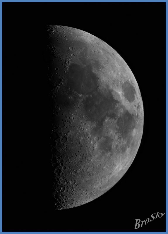 Mond_z51_210410.jpg -    Objekt: Mond    Illumination: 51% - zunehmend Aufnahmeort: Senden Aufnahmedatum: 21.04.2010 Belichtung: Mosaik aus 9 x 500 Bilder (je 10% verwendet) Optik: TS 130/780mm Apo mit Tele Vue Powermate 2-fach Kamera: ALccd5 mit IR/UV Sperrfilter 